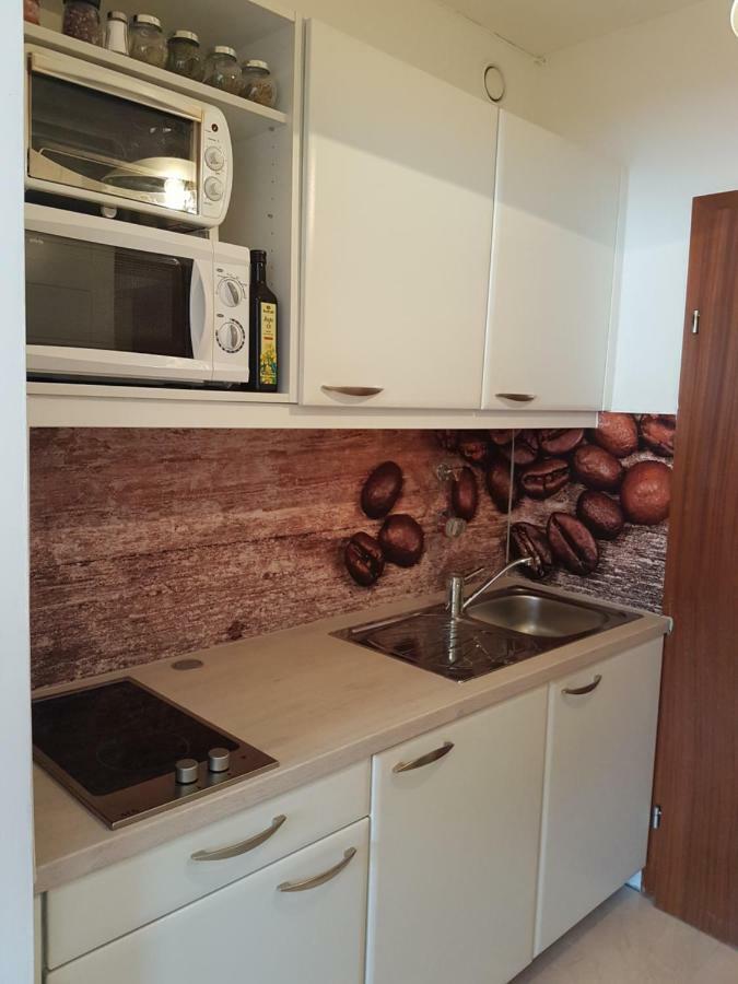 Wohnen Im Kolonialstil Inklusive Tiefgarage, Kontaktloser Check-In Klagenfurt am Woerthersee Bagian luar foto